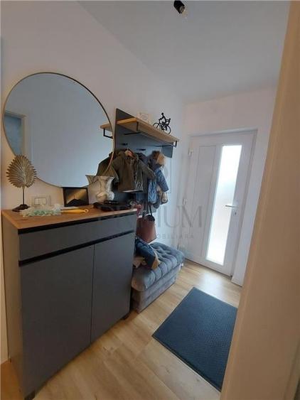 Duplex cu 3 camere cu Teren 250 Mp în Sânmihaiu Român