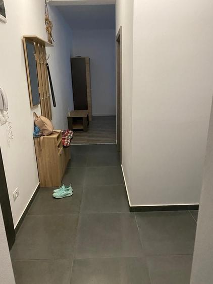 Apartament cu 2 camere decomandat în Giroc