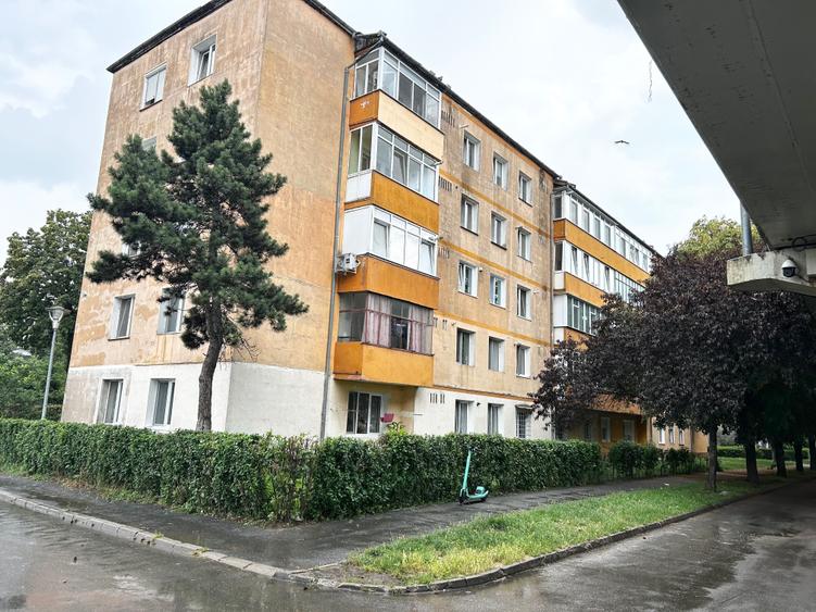 Apartament cu 2 camere semidecomandat în Central