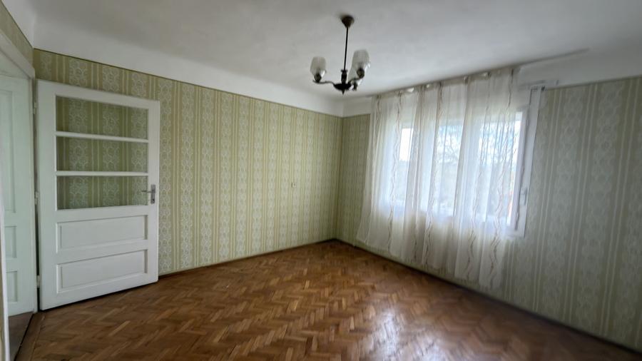 Duplex cu 3 camere cu Teren 2200 Mp în Șișești
