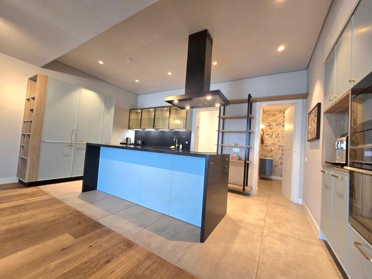Apartament cu 5 camere în Floreasca