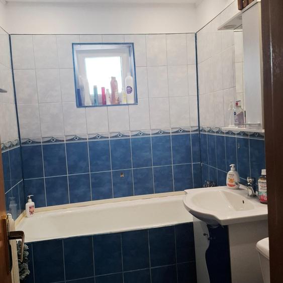 Apartament cu 3 camere decomandat, mobilat în Ultracentral