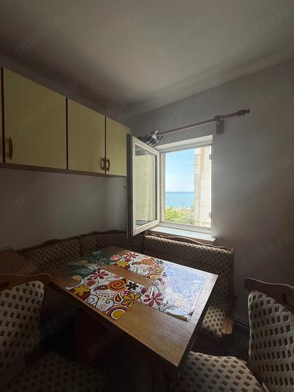Apartament cu 2 camere decomandat, mobilat în Faleza Nord