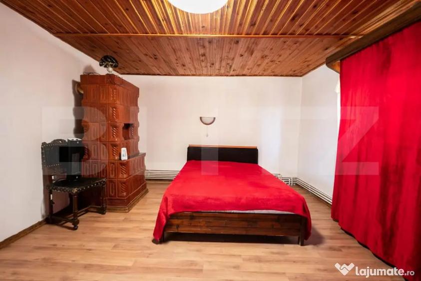 Casă cu 3 camere cu Teren 1001 Mp în Central