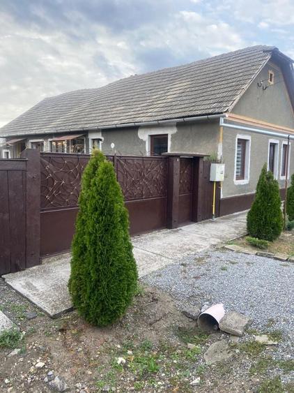 Casă cu 3 camere în Central