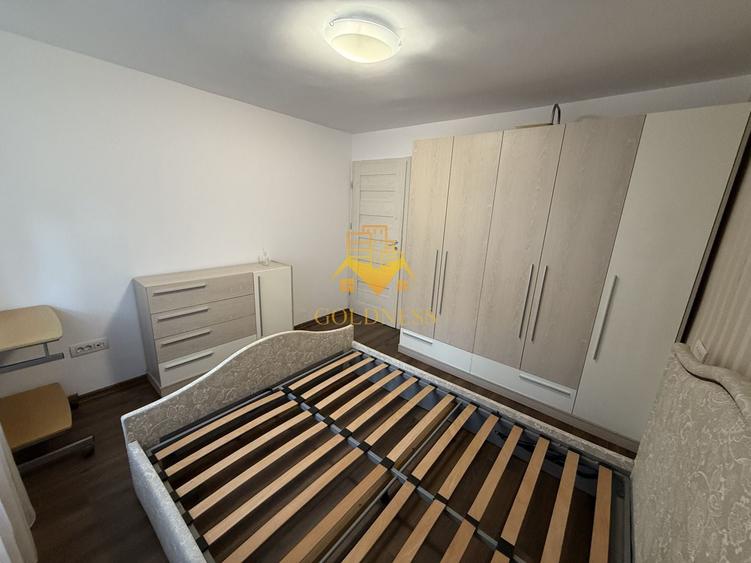 Apartament cu 3 camere decomandat, mobilat în Zorilor