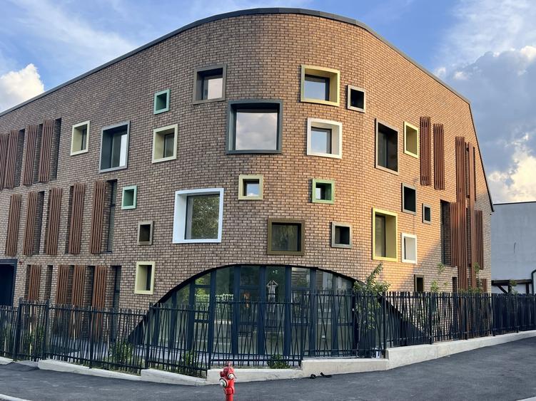 Spațiu comercial, de 1,578 mp, în Dâmbul Rotund