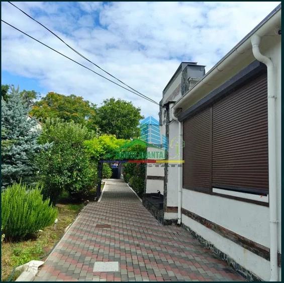 Casă cu 6 camere cu Teren 880 Mp în Ultracentral