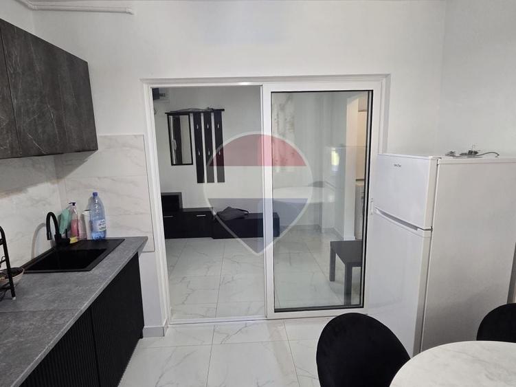 Apartament cu 2 camere decomandat, mobilat în Sebastian