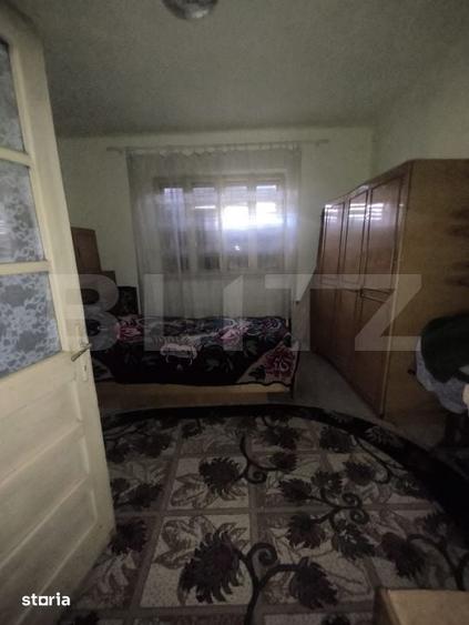 Casă cu 3 camere cu Teren 3900 Mp în Central