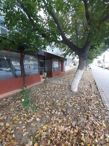 Spațiu comercial, de 85 mp, în Central