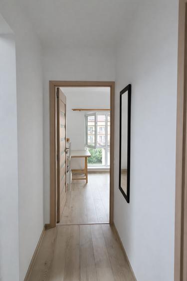 Apartament cu 3 camere decomandat, mobilat în Andrei Mureșanu