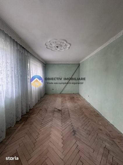 Apartament cu 4 camere decomandat în Ceahlău