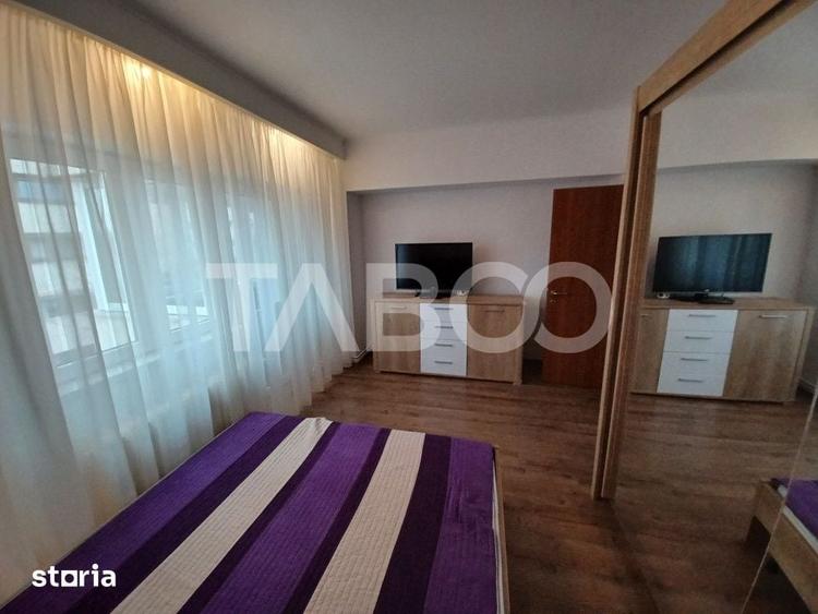 Apartament cu 3 camere semidecomandat în Central