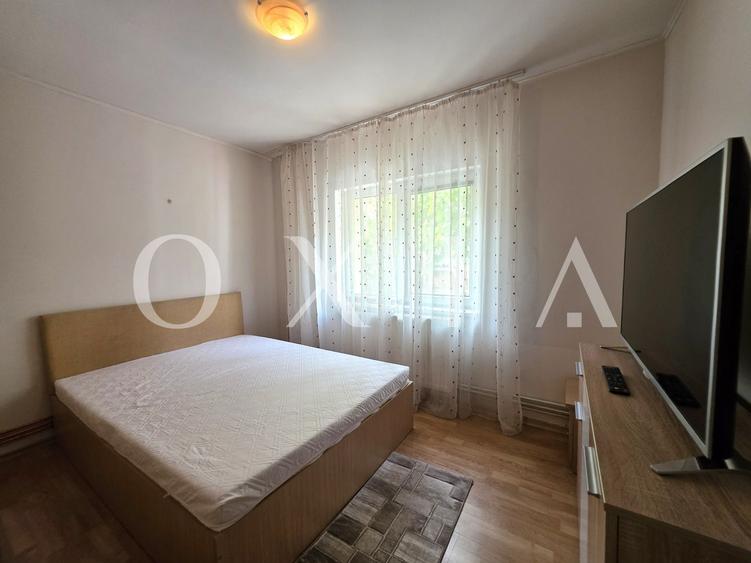 Apartament cu 2 camere semidecomandat, mobilat în Bucovina