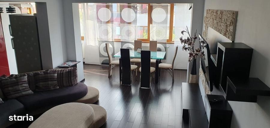Apartament cu 4 camere în Central