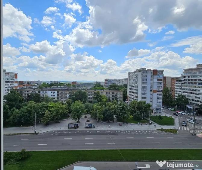 Apartament cu 2 camere decomandat în Sud