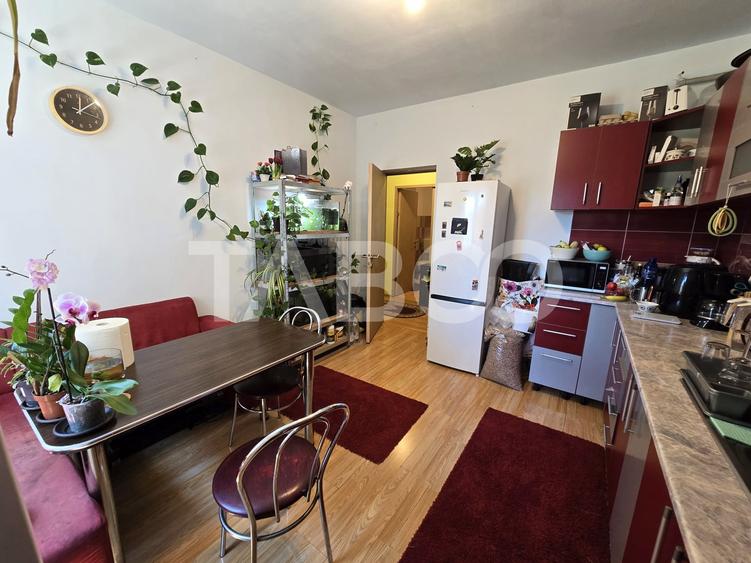 Apartament decomandat de vanzare 2 camere 64 mpu balcon Selimbar Sibiu - 2