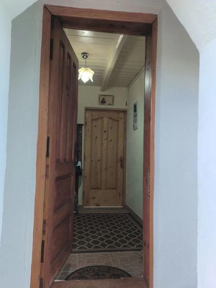 Casă cu 3 camere cu Teren 1800 Mp în Leiculești