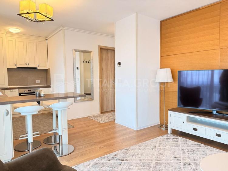 Apartament cu 2 camere semidecomandat în Tractorul
