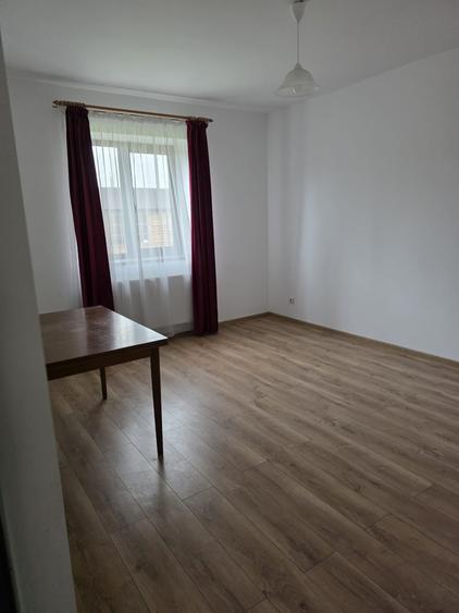 Casă cu 2 camere cu Teren 150 Mp în Exterior Vest