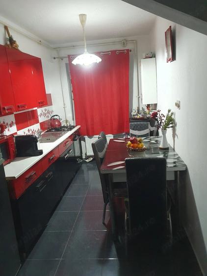 Apartament cu 2 camere decomandat în Florești