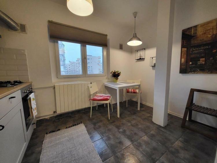 Garsonieră decomandată în Timpuri Noi