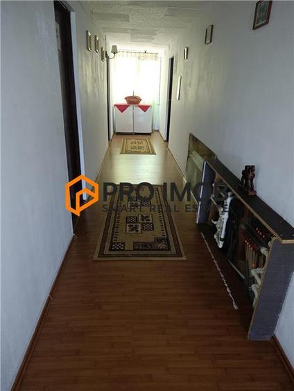 Casă individuală cu 8 camere cu Teren 2100 Mp în Lunca Frumoasă