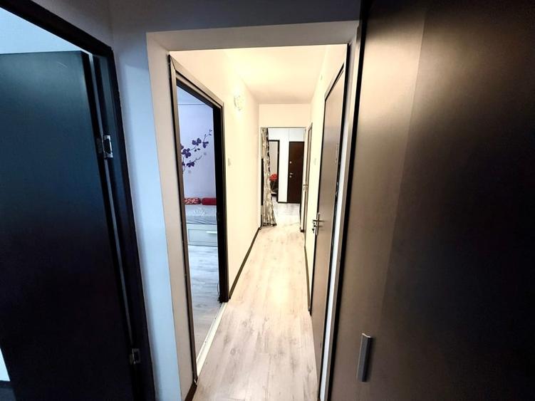 Apartament cu 3 camere decomandat, mobilat în Gorjului