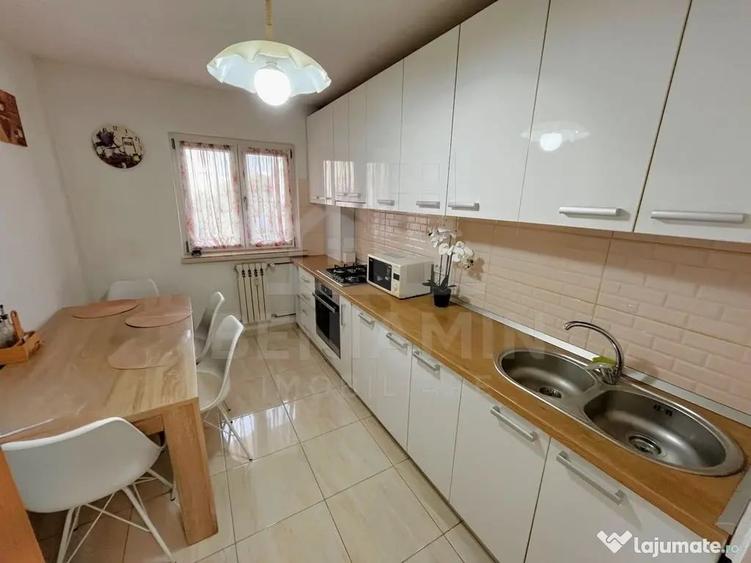 Apartament cu 2 camere decomandat în Lăpuș