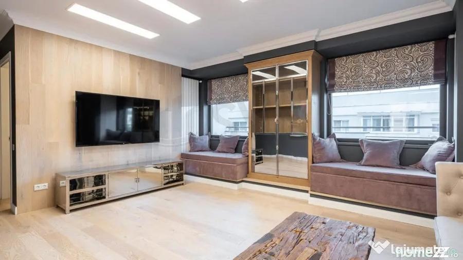 Apartament cu 3 camere semidecomandat în Dorobanți