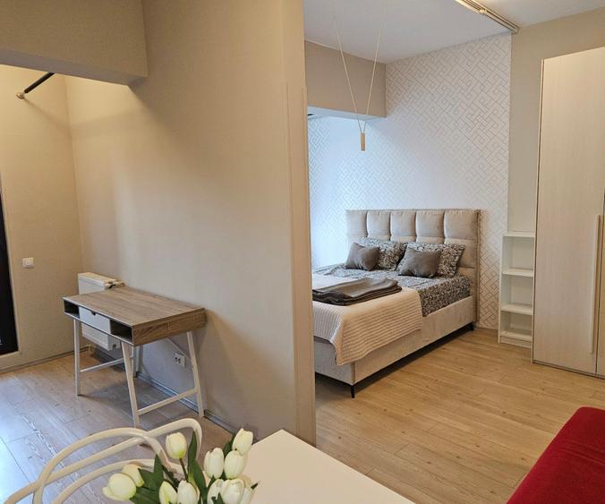 Apartament cu 2 camere semidecomandat în Mihai Bravu