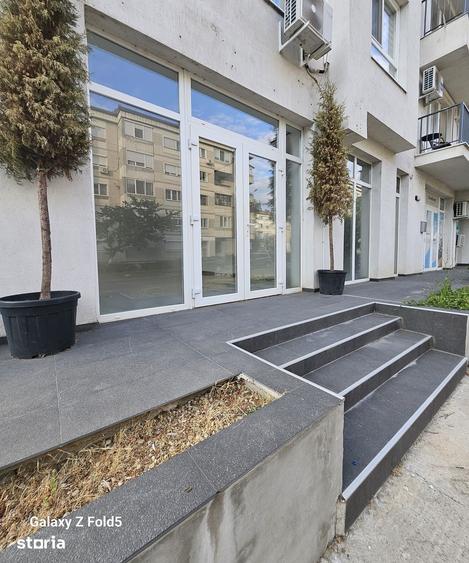 Spațiu comercial, de 120 mp, în Iosia