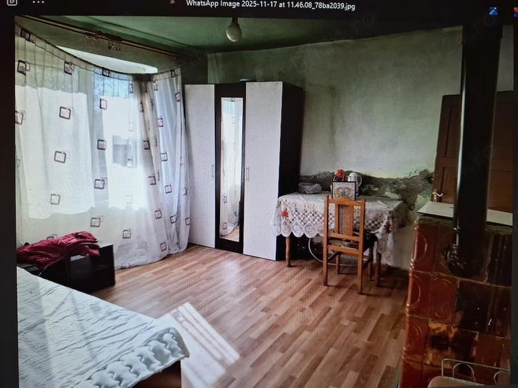 Casă cu 3 camere cu Teren 1093 Mp în Central