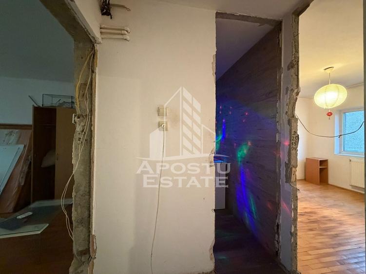 Apartament cu 2 camere decomandat în Soarelui
