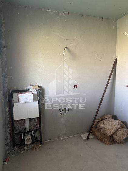 Casă cu 5 camere cu Teren 602 Mp în Ghiroda