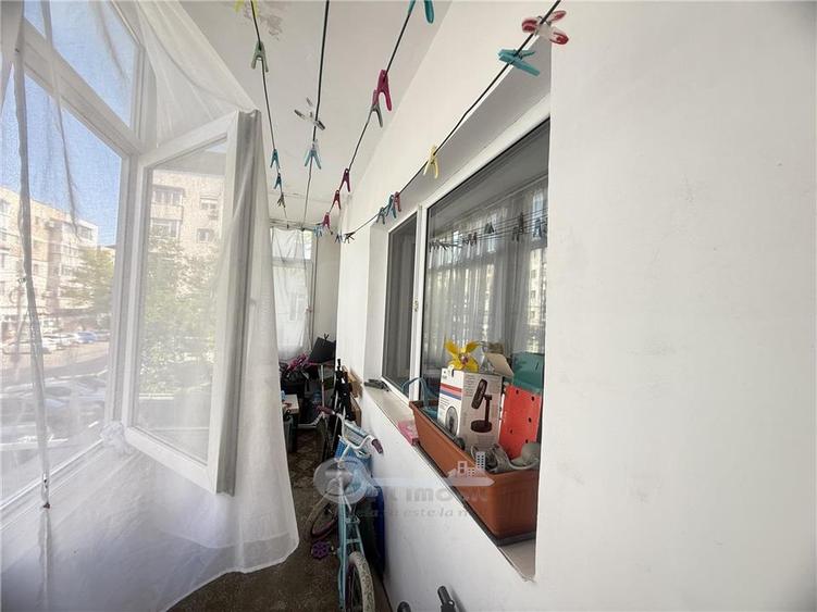 2 CAM GALATA BULEVARD, ET 1, DECOMANDAT,  2 BALCOANE - 24