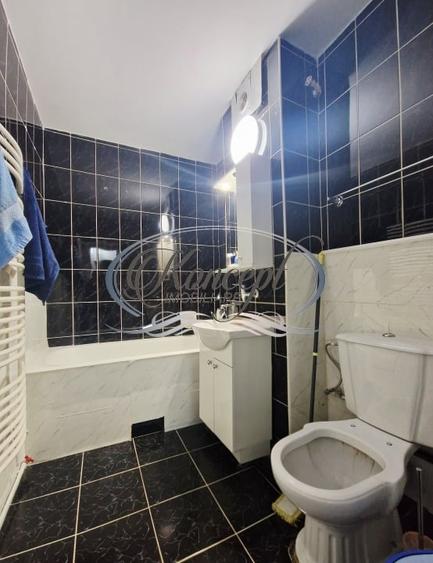 Apartament cu 3 camere decomandat, mobilat în Zorilor
