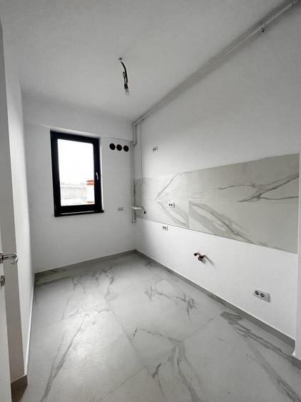 Apartament cu 3 camere decomandat în Gorjului