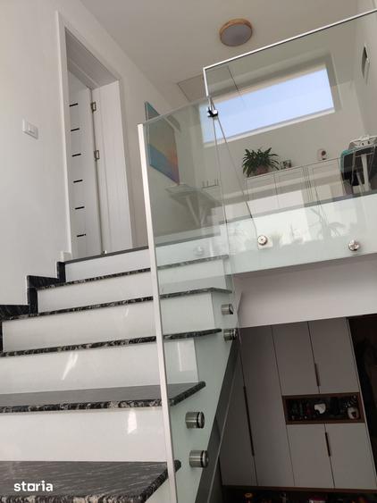 Casă cu 4 camere cu Teren 204 Mp în Vest