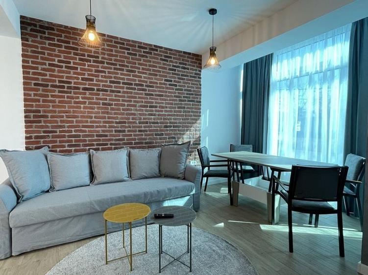 Apartament cu 2 camere semidecomandat în Lujerului