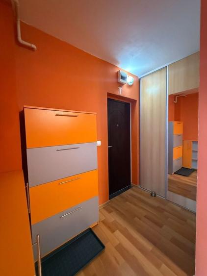 Apartament cu 2 camere semidecomandat în Calea Poplăcii