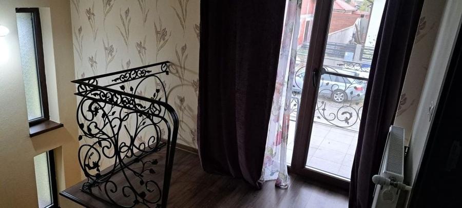 Casă cu 4 camere în Zimandcuz