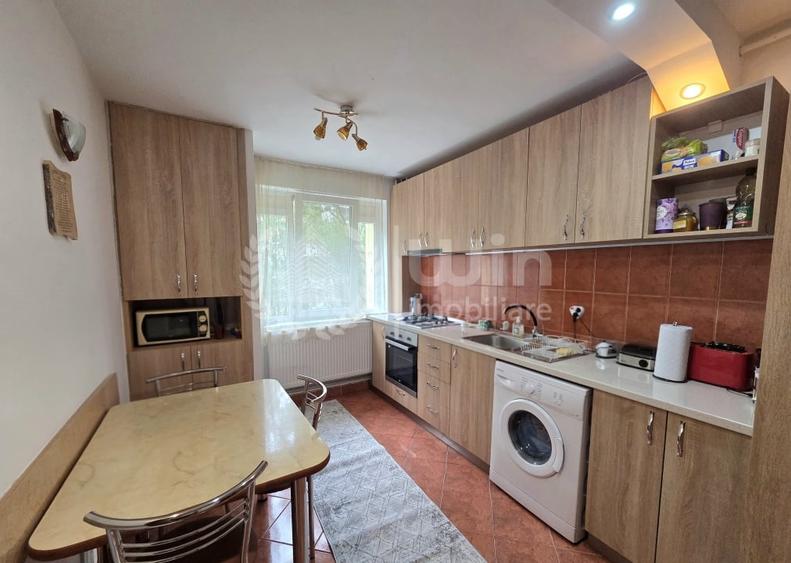 Apartament cu 2 camere semidecomandat, mobilat în Gheorgheni