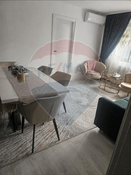 Apartament cu 3 camere în Central