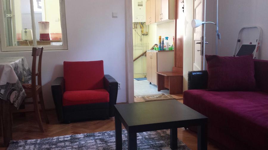 Apartament cu 2 camere în Drumul Carului