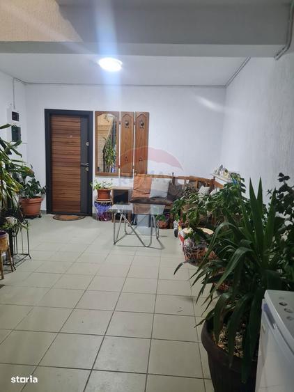 Apartament cu 3 camere, mobilat în Obor