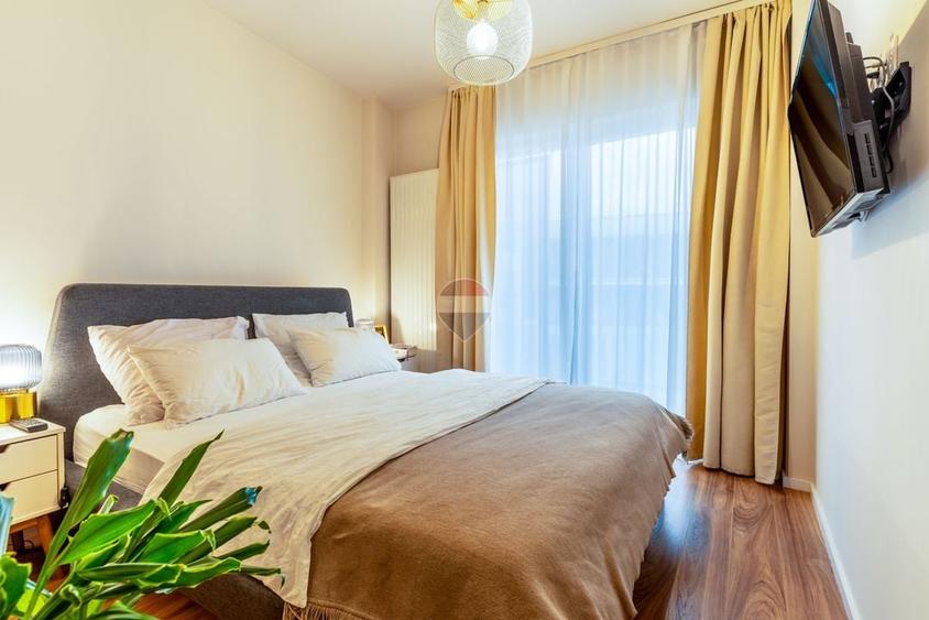 Apartament cu 2 camere decomandat, mobilat în Central