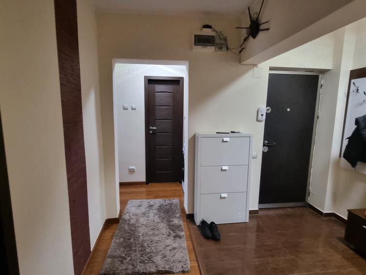 Apartament cu 3 camere decomandat, mobilat în 1 Decembrie 1918