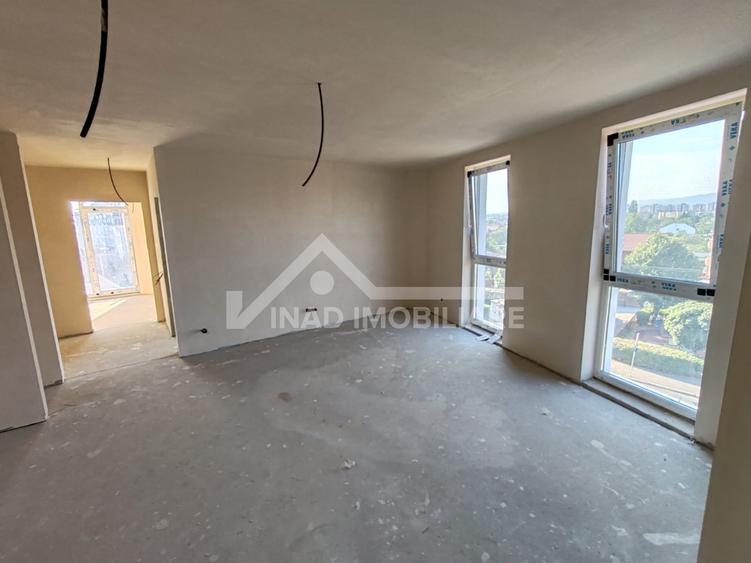Apartament cu 2 camere semidecomandat în Mărăști